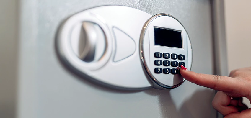 Jewelry Safe Cracking in Sacramento, California