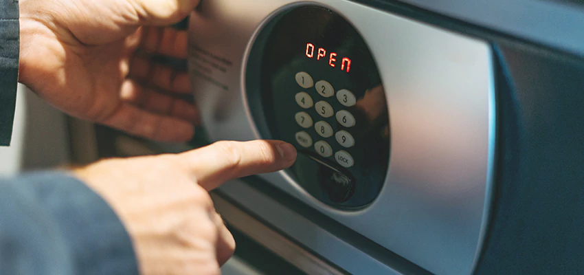 Cash Safe Openers in Sacramento, California