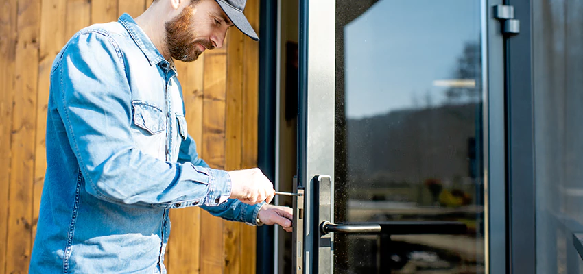 Frameless Glass Storefront Door Locks Replacement in Sacramento, CA